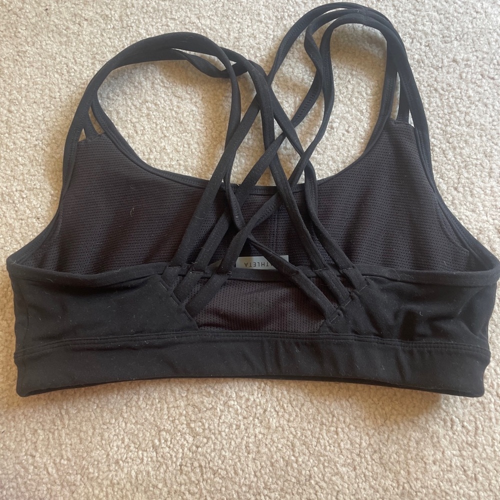 Athleta Sports Bra Size medium black strapy